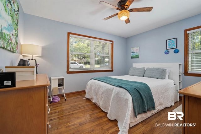 672 Tarawa Drive, Mobile, AL 36609