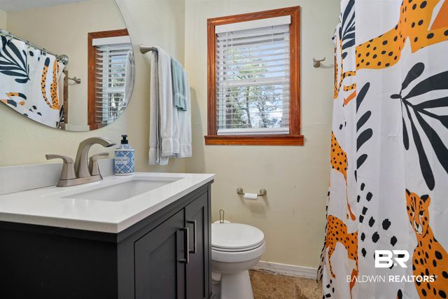 672 Tarawa Drive, Mobile, AL 36609