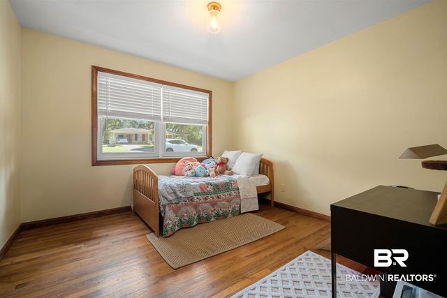 672 Tarawa Drive, Mobile, AL 36609