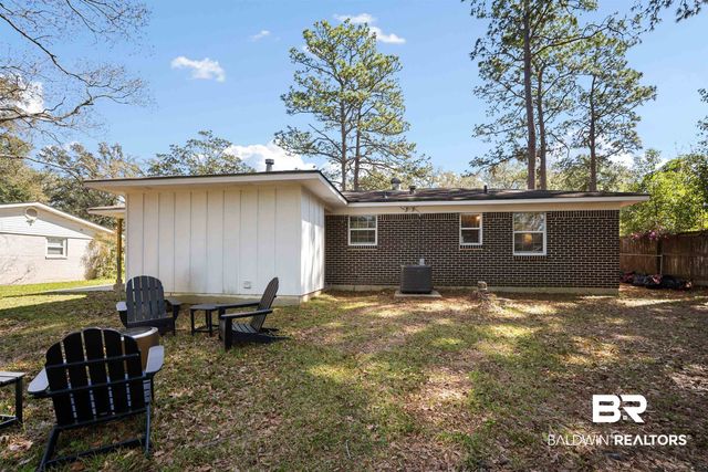 672 Tarawa Drive, Mobile, AL 36609