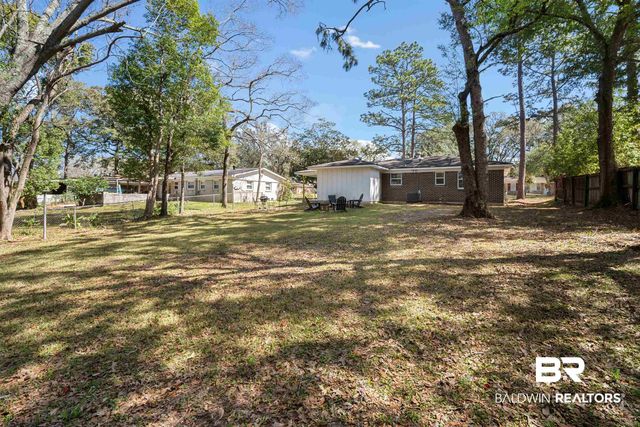 672 Tarawa Drive, Mobile, AL 36609