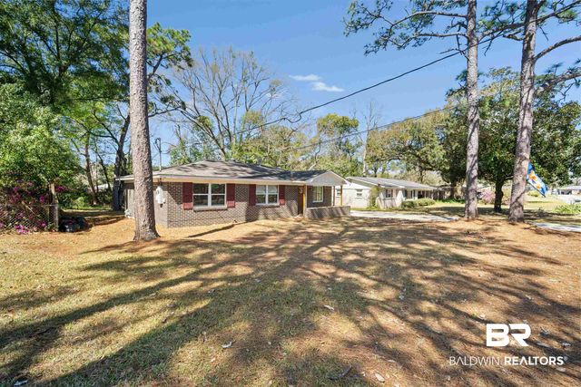 672 Tarawa Drive, Mobile, AL 36609