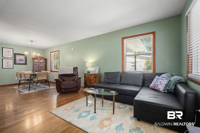 672 Tarawa Drive, Mobile, AL 36609