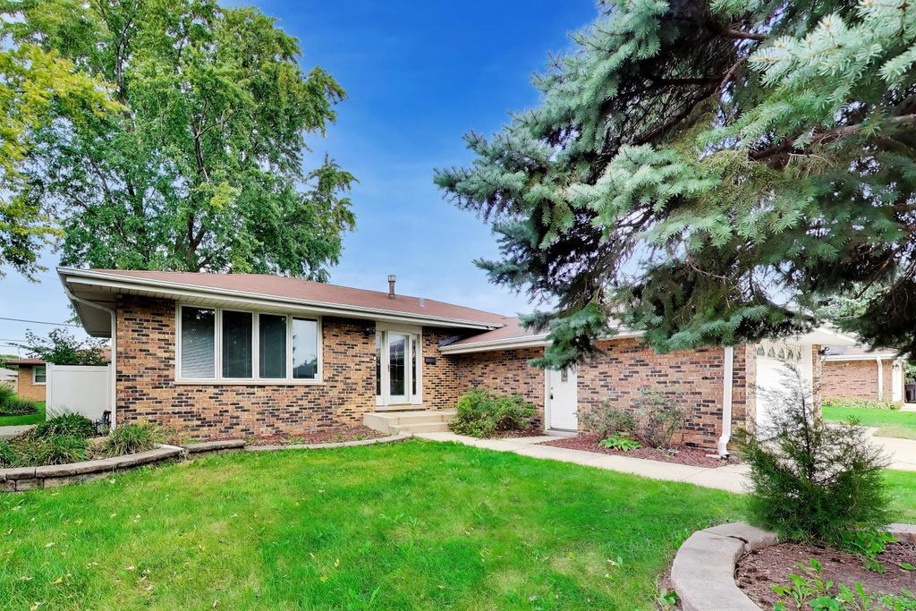 54 E 163rd Street, South Holland, IL 60473 — exterior