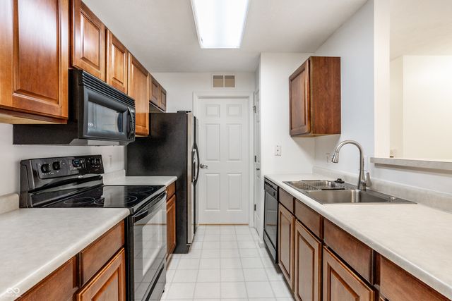 12598 Tennyson Lane 101, Carmel, IN 46032