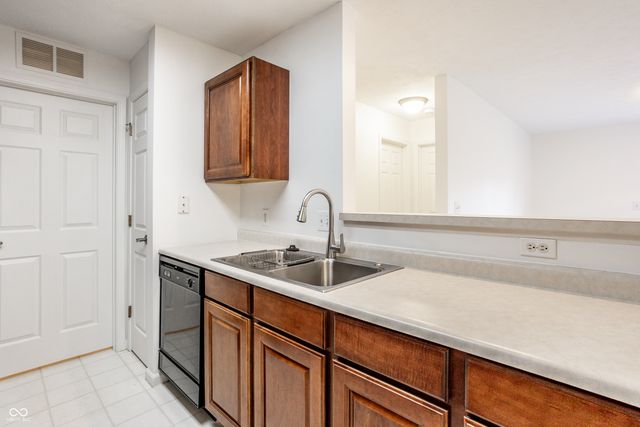 12598 Tennyson Lane 101, Carmel, IN 46032