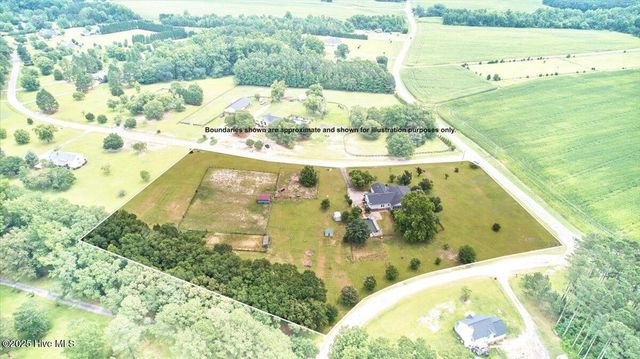 13341 Barnes Bridge Road, Laurinburg, NC 28352