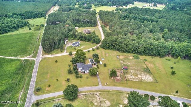 13341 Barnes Bridge Road, Laurinburg, NC 28352