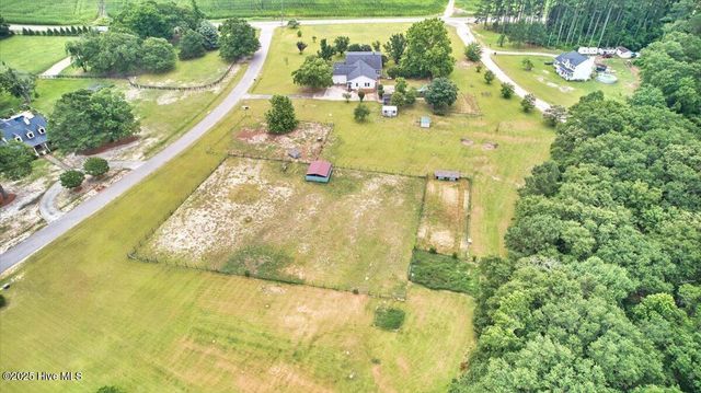 13341 Barnes Bridge Road, Laurinburg, NC 28352