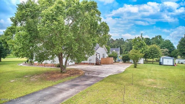 13341 Barnes Bridge Road, Laurinburg, NC 28352
