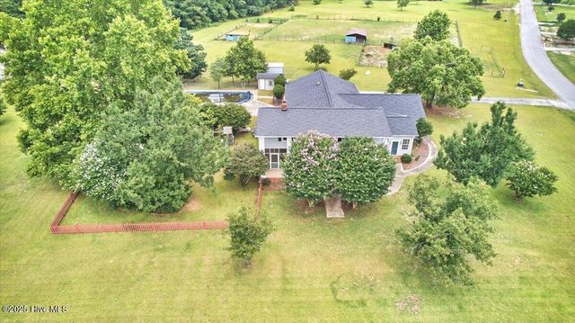 13341 Barnes Bridge Road, Laurinburg, NC 28352