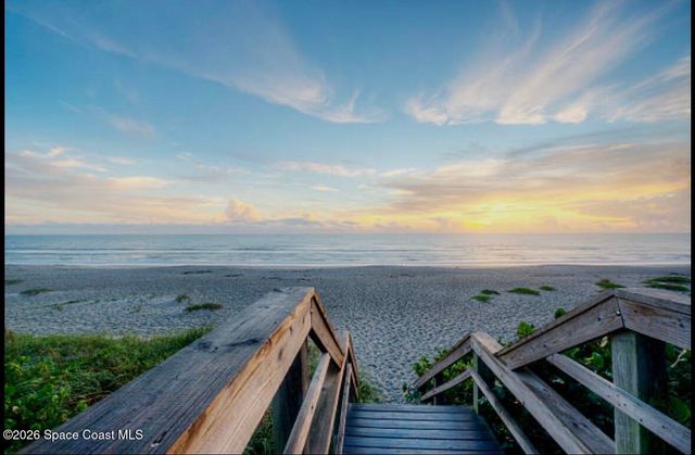 2700 N Highway A1a 4-104, Indialantic, FL 32903