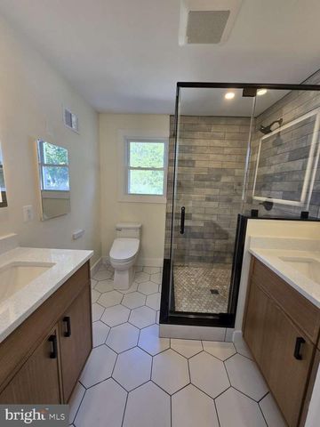 2949 ROSEMARY LN, Falls Church, VA 22042