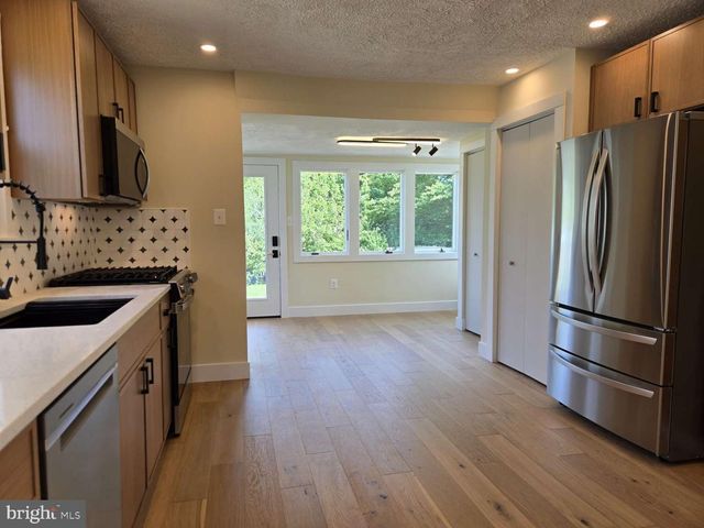 2949 ROSEMARY LN, Falls Church, VA 22042