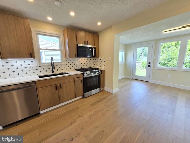 2949 ROSEMARY LN, Falls Church, VA 22042