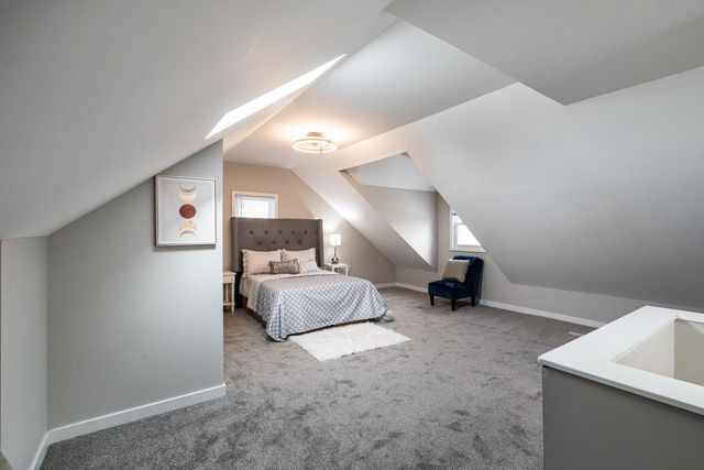 5161 N 64th STREET, Milwaukee, WI 53218