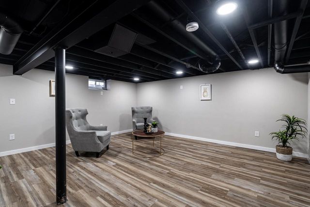 5161 N 64th STREET, Milwaukee, WI 53218