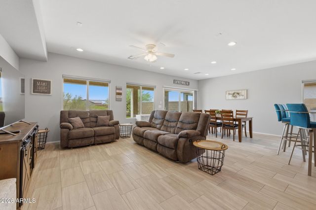5793 W SARATOGA Court, Florence, AZ 85132