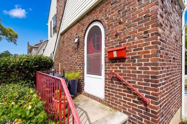 4 Doering Way, Cranford Twp., NJ 07016