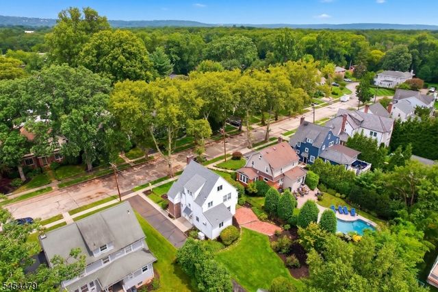 4 Doering Way, Cranford Twp., NJ 07016