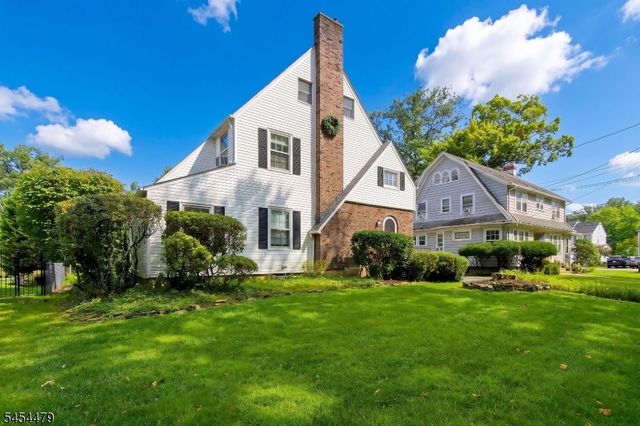 4 Doering Way, Cranford Twp., NJ 07016