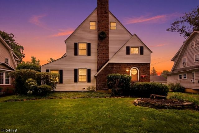 4 Doering Way, Cranford Twp., NJ 07016