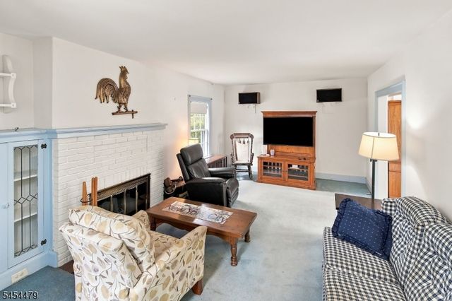 4 Doering Way, Cranford Twp., NJ 07016