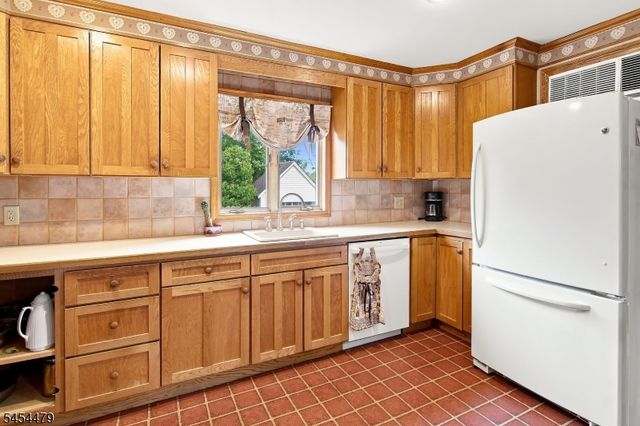4 Doering Way, Cranford Twp., NJ 07016