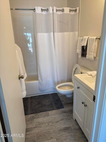 808 N 82ND Street F214, Scottsdale, AZ 85257