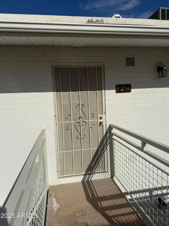 808 N 82ND Street F214, Scottsdale, AZ 85257