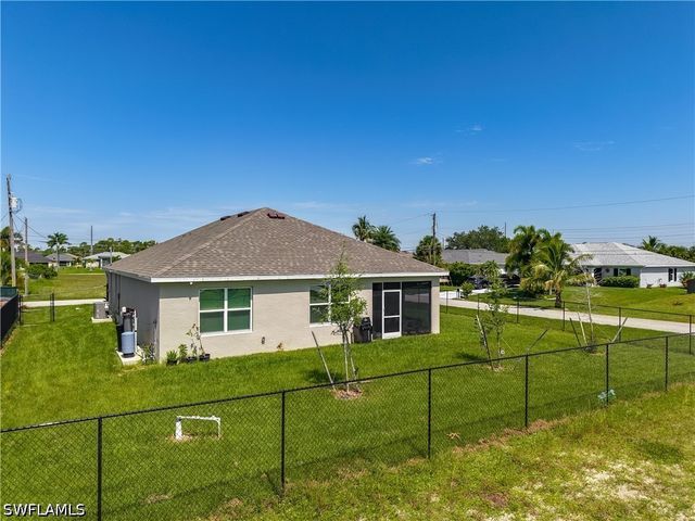 2161 NW 22nd PL, Cape Coral, FL 33993