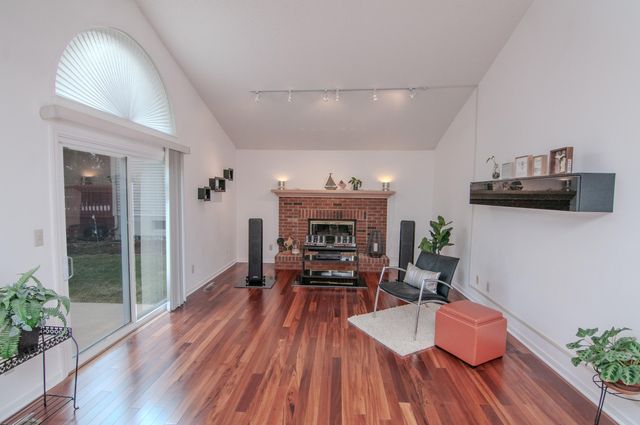 3162 Shamrock Court, Ann Arbor, MI 48105