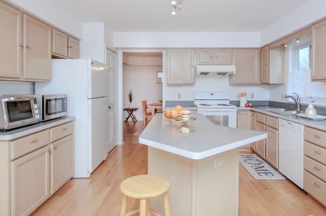 3162 Shamrock Court, Ann Arbor, MI 48105