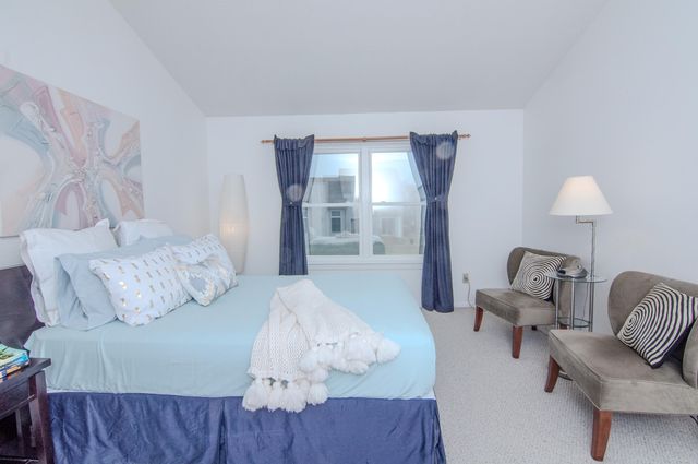 3162 Shamrock Court, Ann Arbor, MI 48105