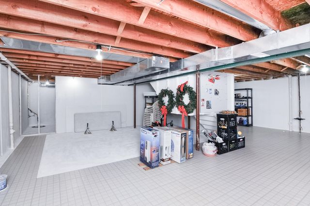 3162 Shamrock Court, Ann Arbor, MI 48105