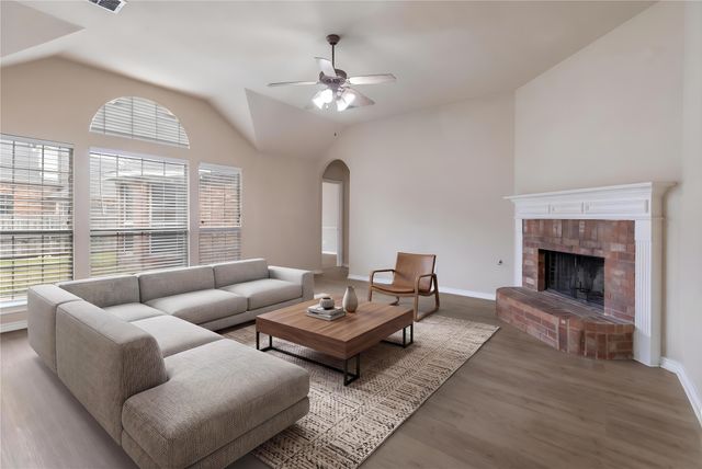 413 Cold Mountain Trail, Fort Worth, TX 76131