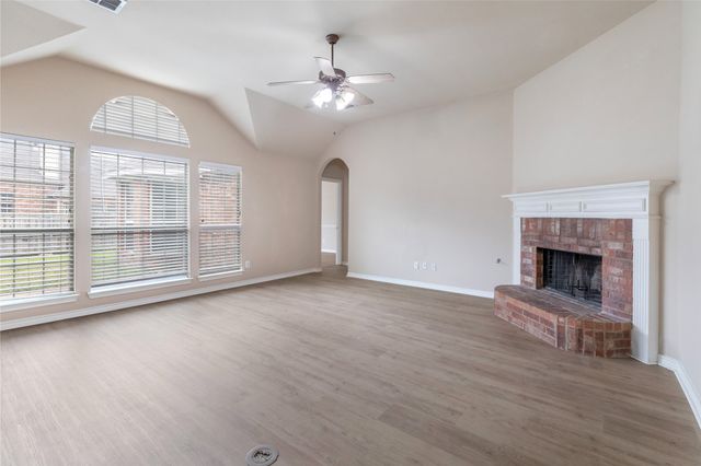 413 Cold Mountain Trail, Fort Worth, TX 76131