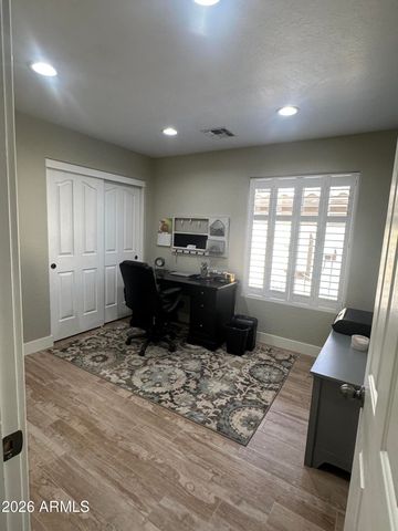 33002 N SANDSTONE Drive, San Tan Valley, AZ 85143