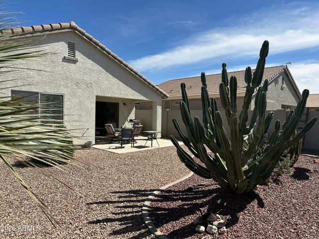 33002 N SANDSTONE Drive, San Tan Valley, AZ 85143