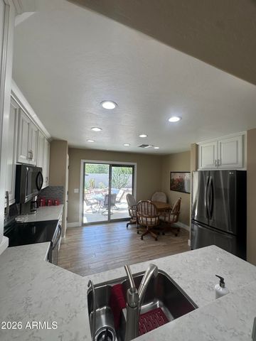 33002 N SANDSTONE Drive, San Tan Valley, AZ 85143