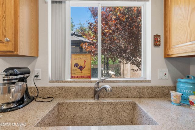 10197 E Sonoran Heights Place, Tucson, AZ 85748