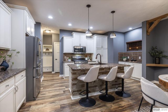 2103 S 195th Street, Omaha, NE 68130