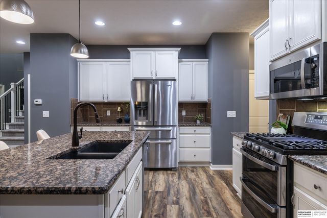 2103 S 195th Street, Omaha, NE 68130