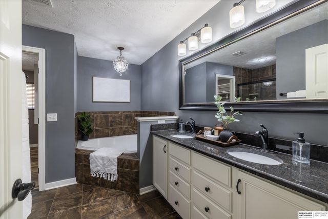 2103 S 195th Street, Omaha, NE 68130