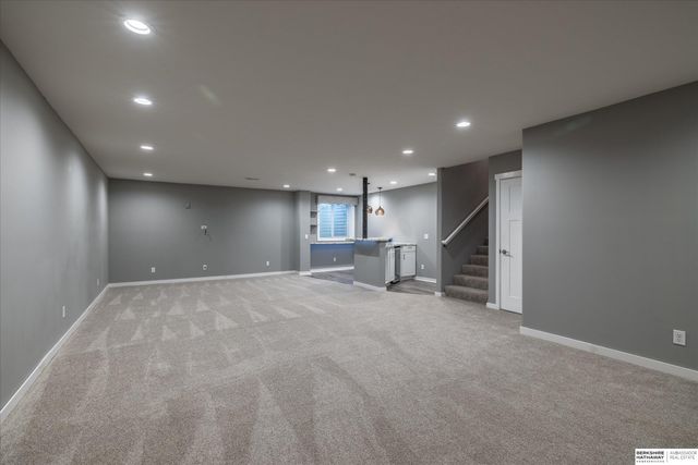 2103 S 195th Street, Omaha, NE 68130