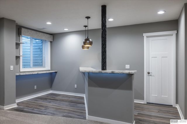 2103 S 195th Street, Omaha, NE 68130