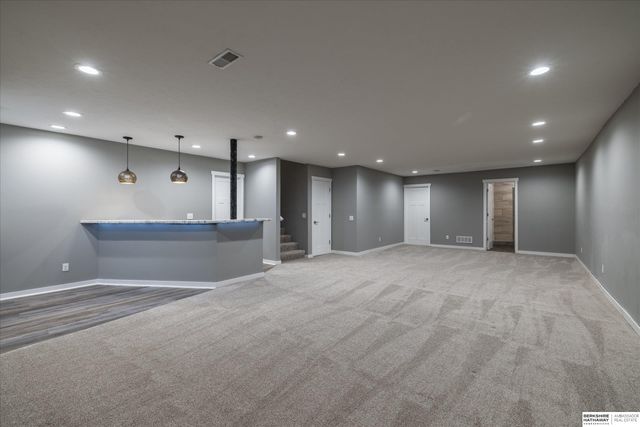 2103 S 195th Street, Omaha, NE 68130