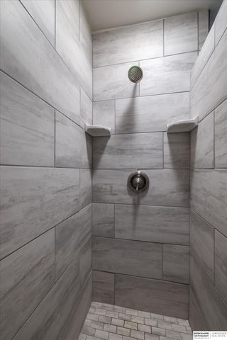 2103 S 195th Street, Omaha, NE 68130