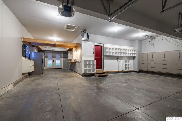 2103 S 195th Street, Omaha, NE 68130