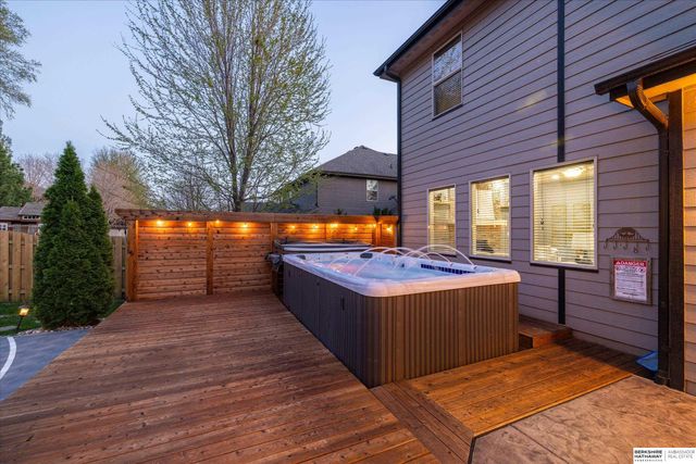 2103 S 195th Street, Omaha, NE 68130